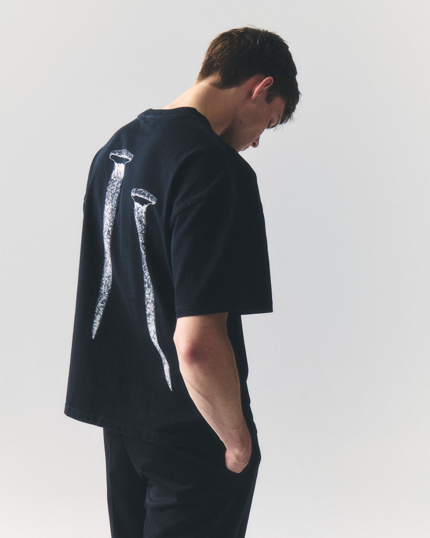 NAIL TEE